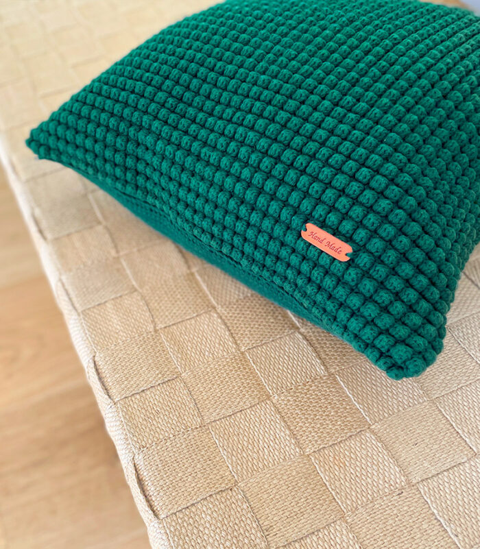 Free Crochet Pattern: Pops Jens Bobble Stitch Pillow